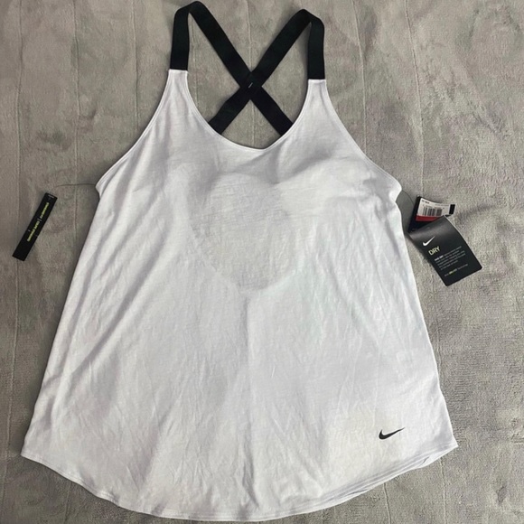 Dry Nike Tank - Picture 2 of 5